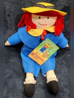 NWT Vintage 1994 Madeline Dressable 15in. Doll Toy